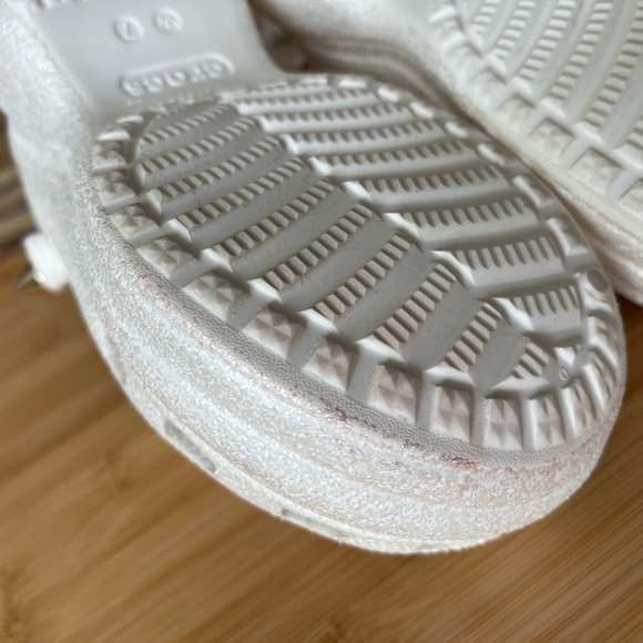 Crocs White Glitter Stud Bae Women’s 7 Studded Punk Crocs - Picture 3 of 12